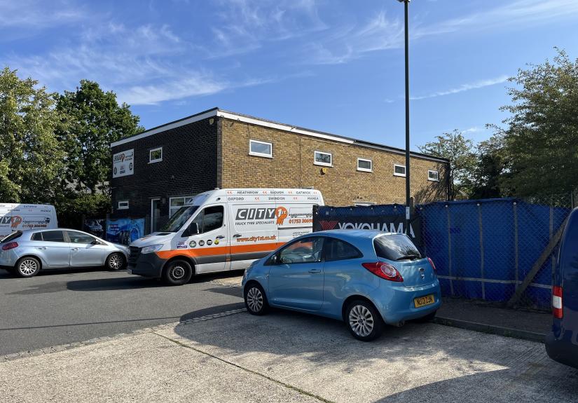 Furnace Place, Furnace Green, Crawley RH10 6HE Graves Jenkins